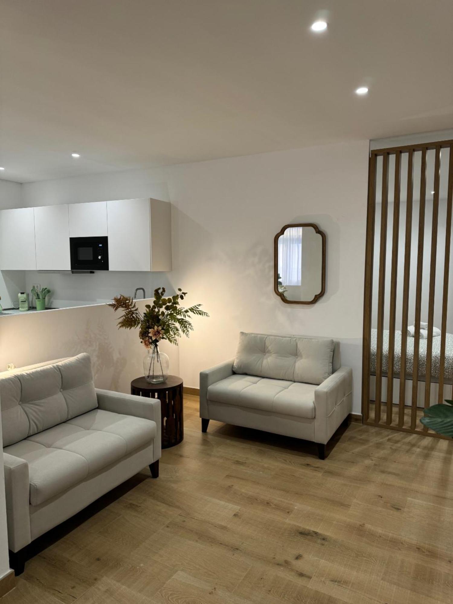 Alderete Suites Málaga Esterno foto
