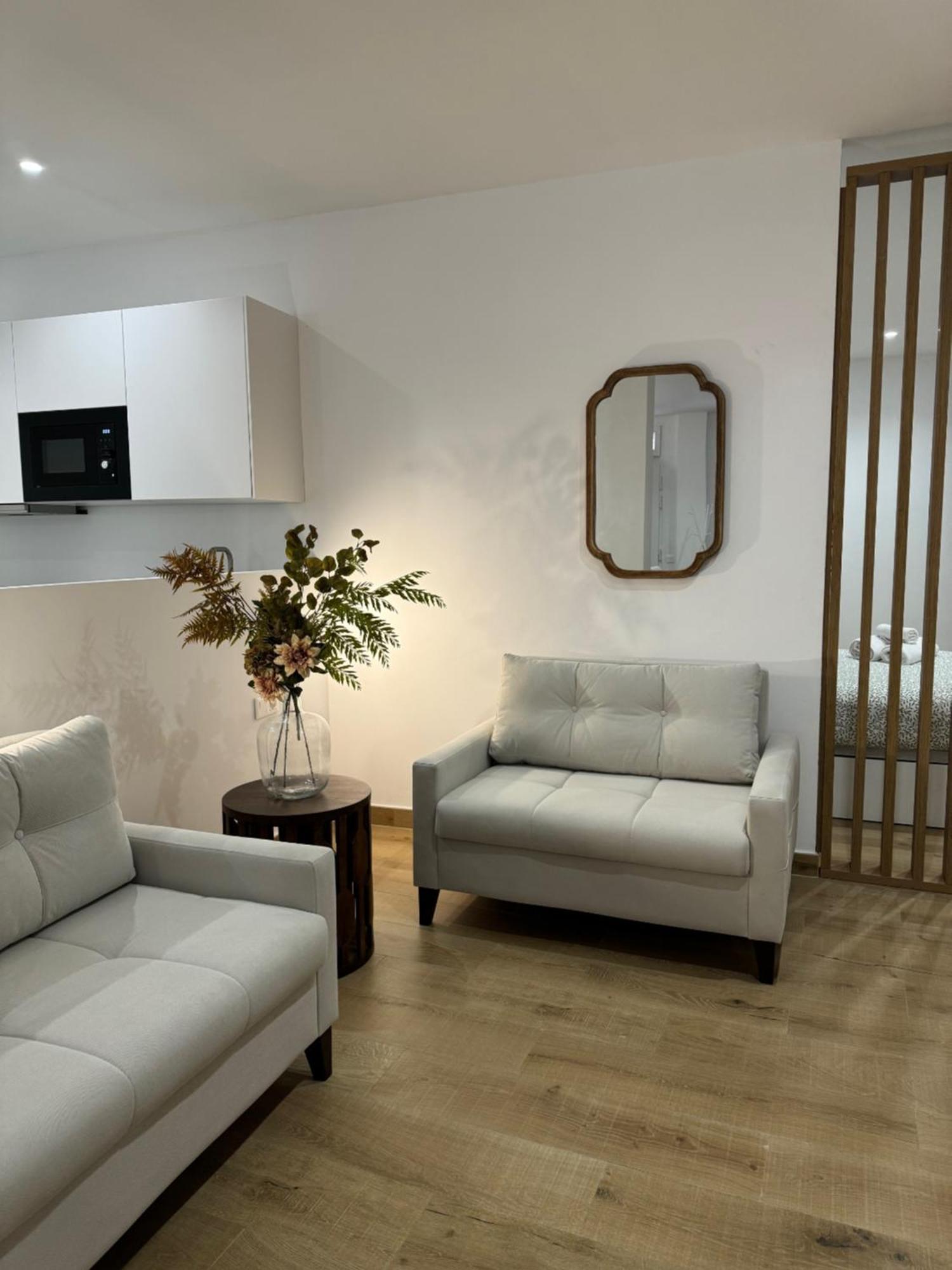 Alderete Suites Málaga Esterno foto